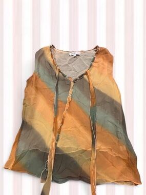 Sleeveless V-Neck Camisole with Chain Tie in Olive & Mustard